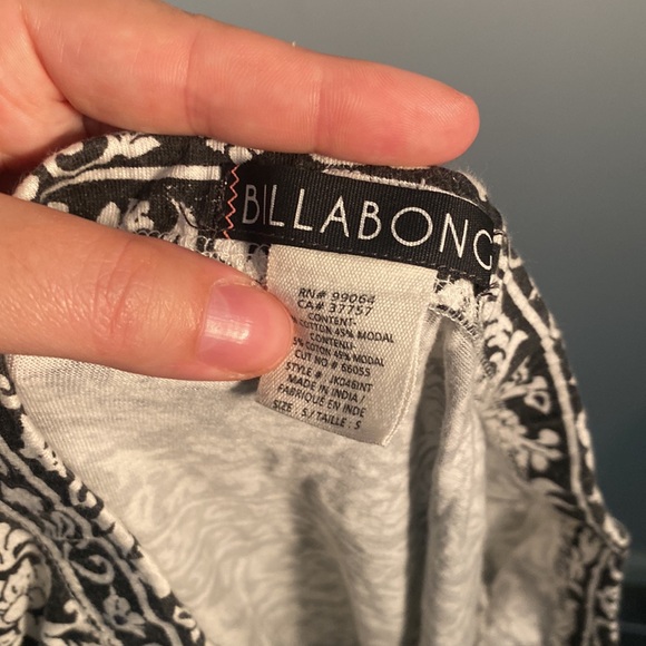 Black and White Billabong Maxi Skirt Size Small - Picture 4 of 4